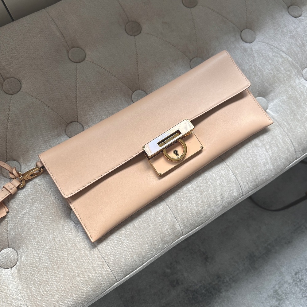 Excellent condition Salvatore Ferragamo clutch